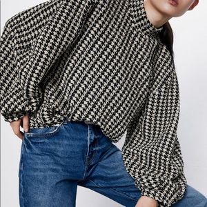 ZARA Houndstooth puff-sleeve sweatshirt